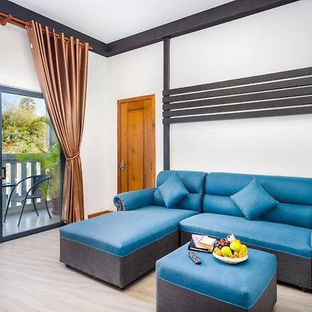 Reveal Angkor Hotel Siem Reap Exteriör bild