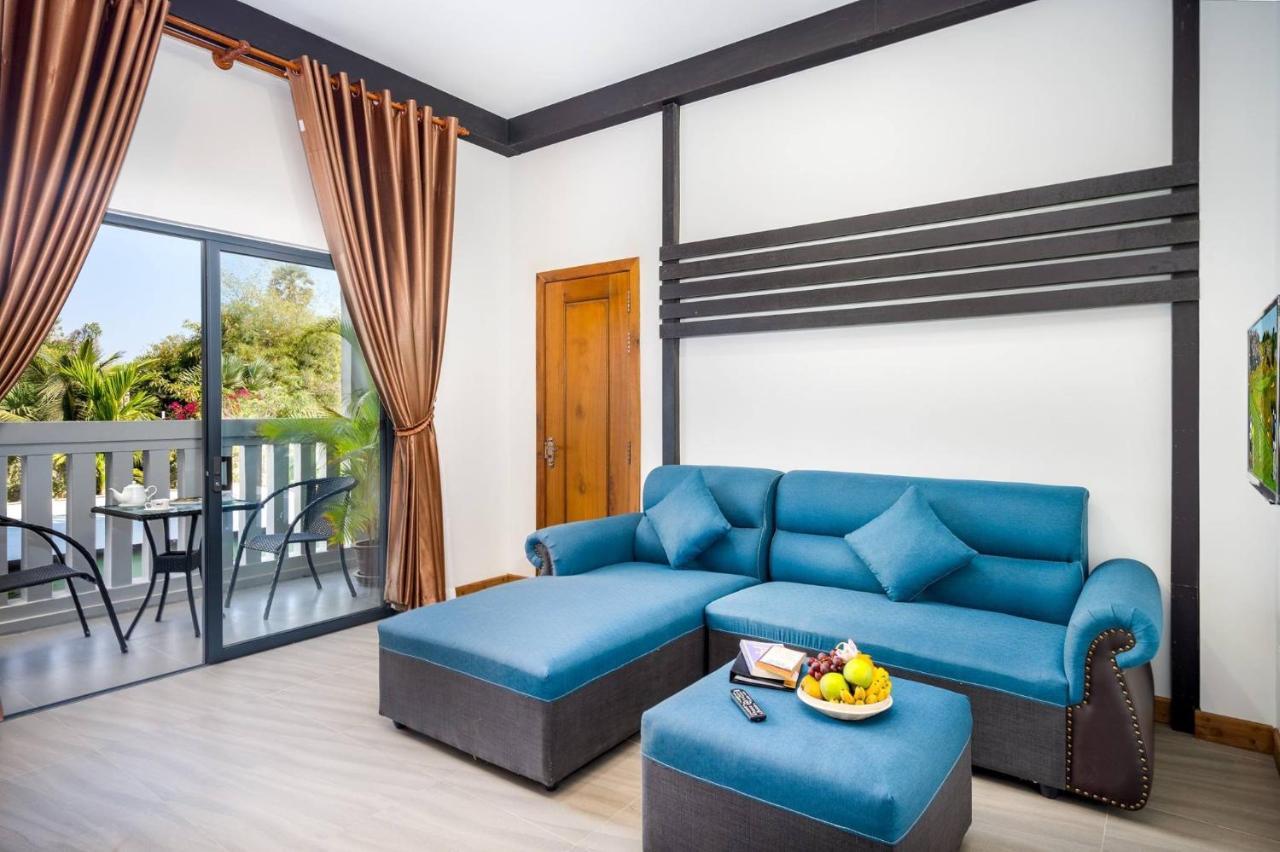 Reveal Angkor Hotel Siem Reap Exteriör bild