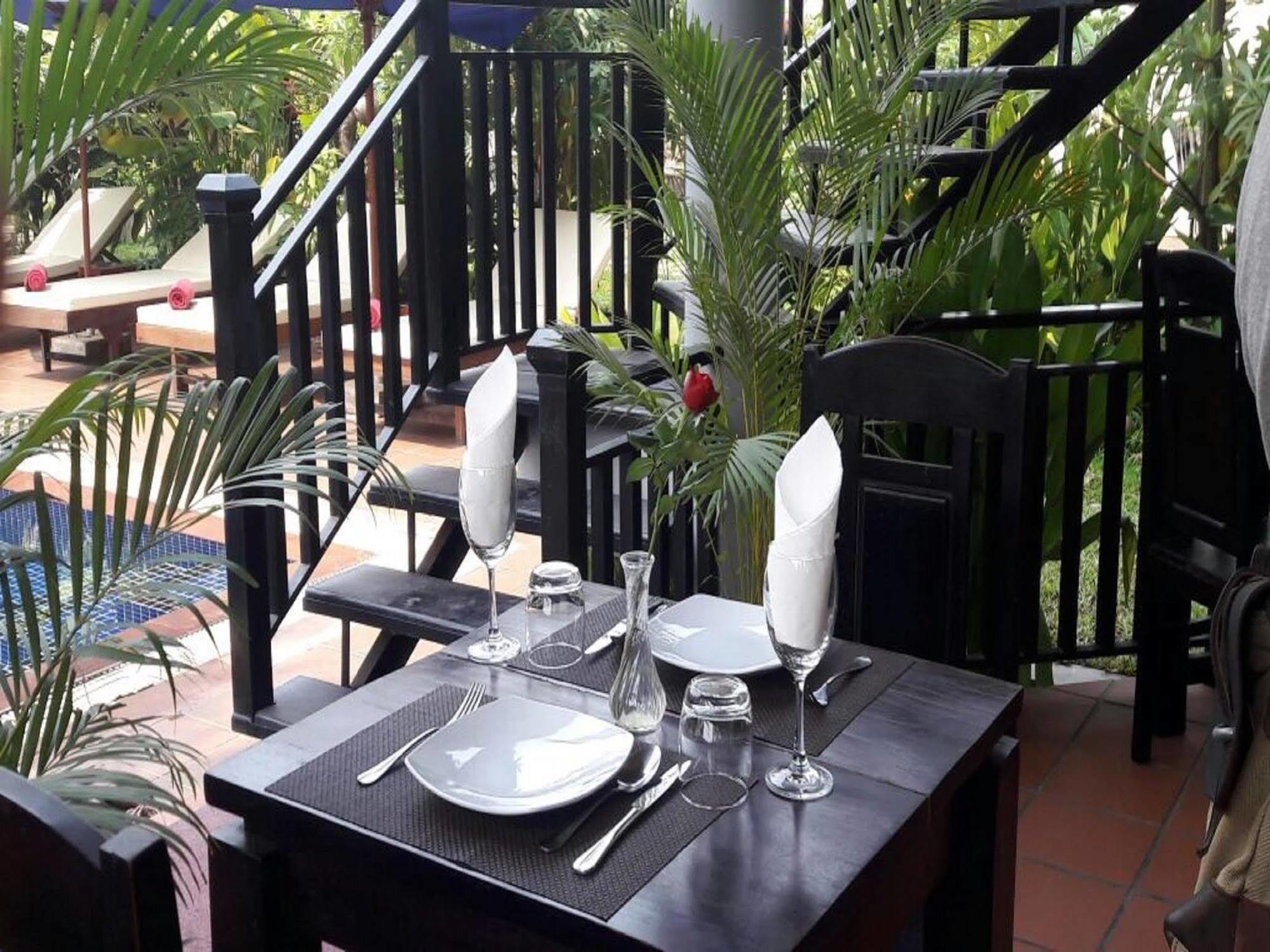 Reveal Angkor Hotel Siem Reap Exteriör bild