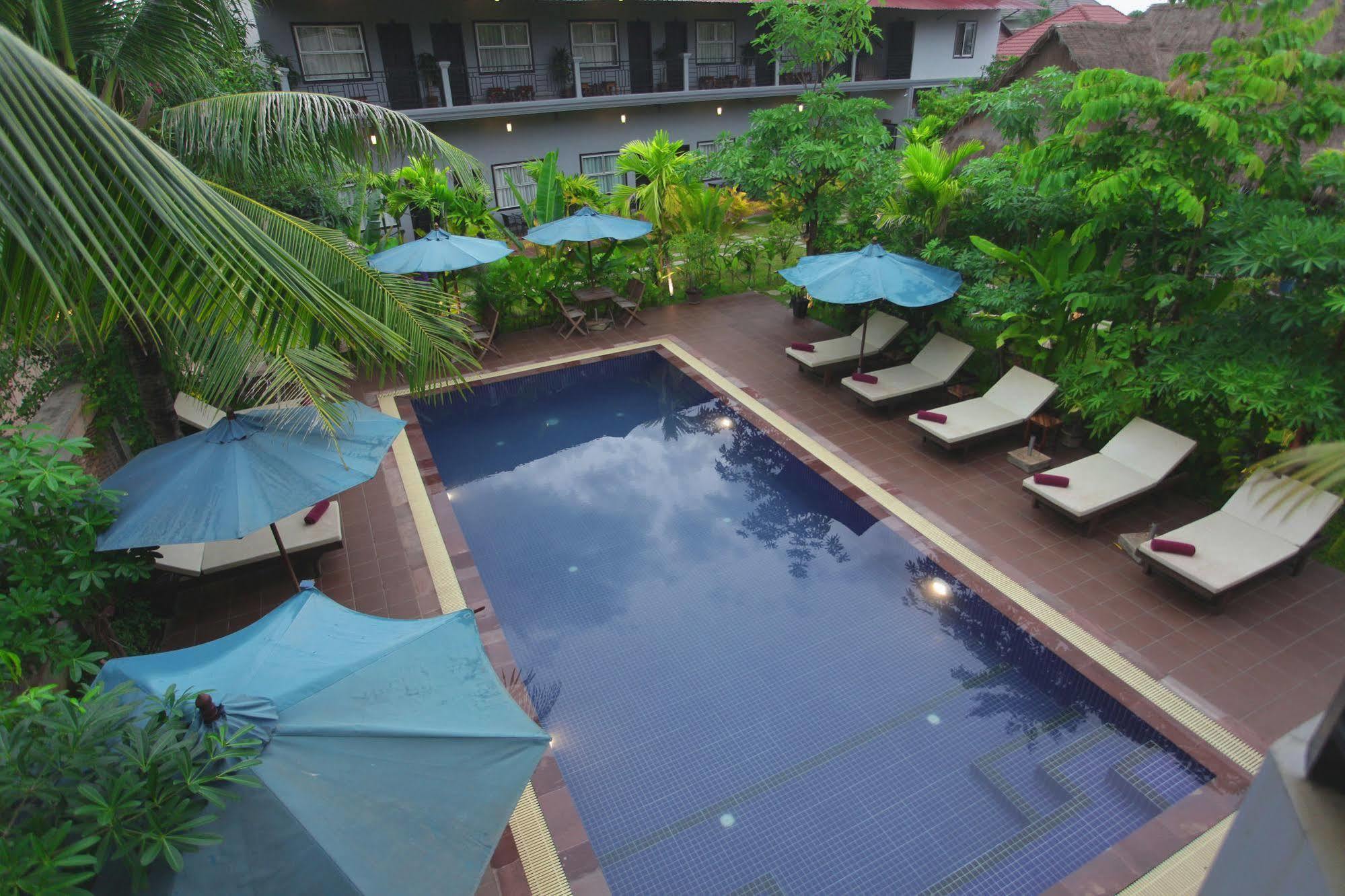 Reveal Angkor Hotel Siem Reap Exteriör bild