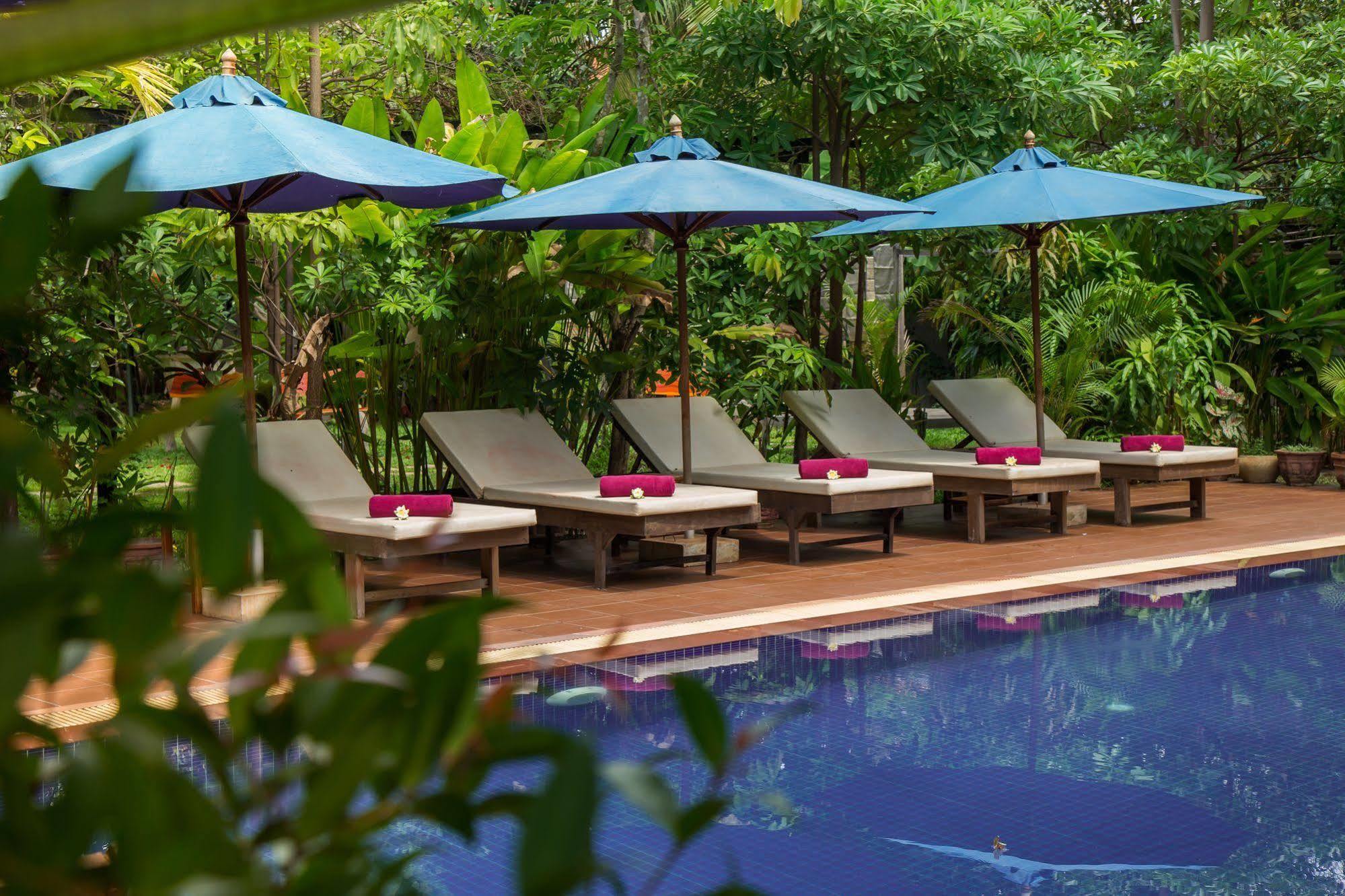Reveal Angkor Hotel Siem Reap Exteriör bild