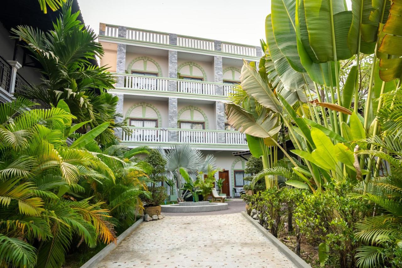 Reveal Angkor Hotel Siem Reap Exteriör bild